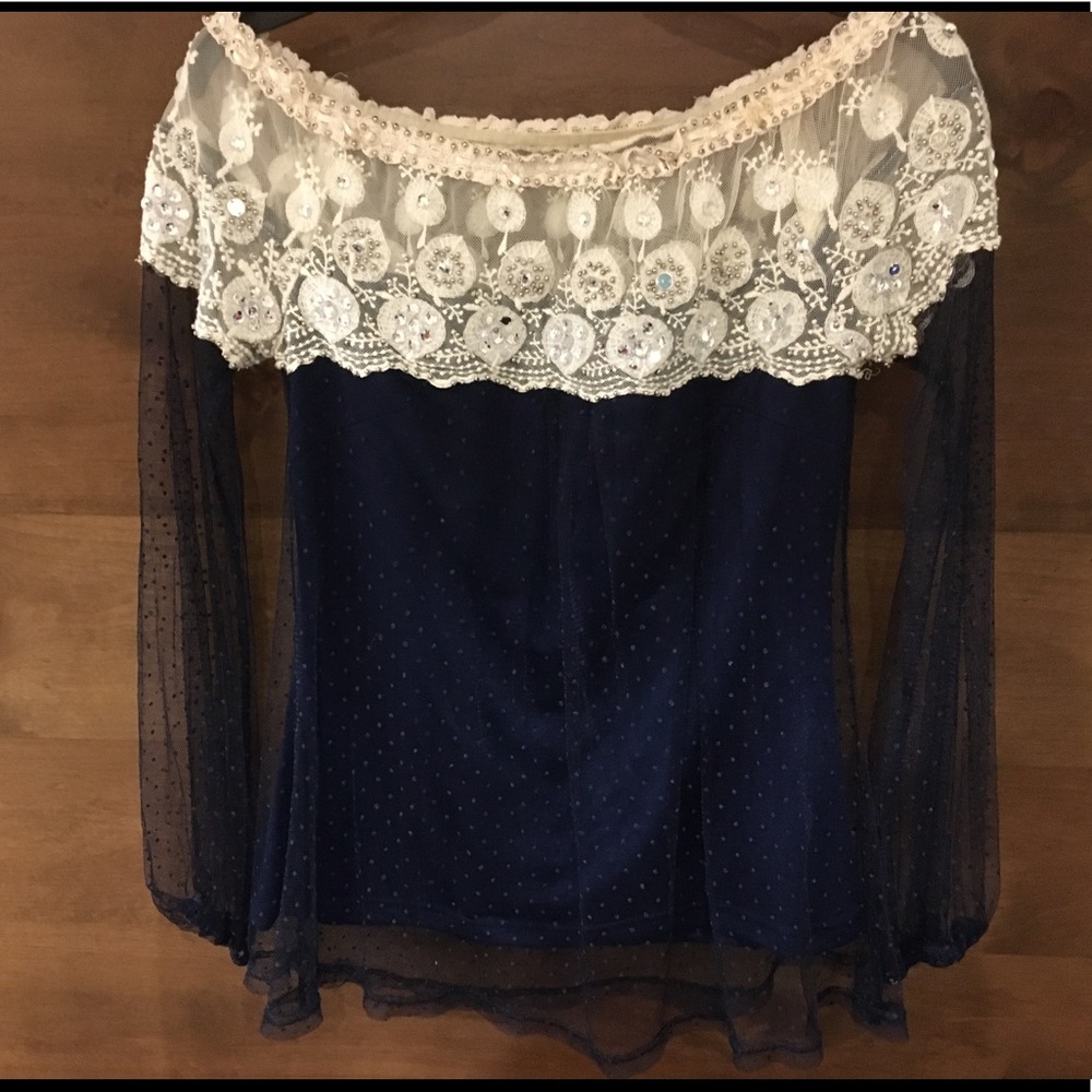 Small Boho style top.